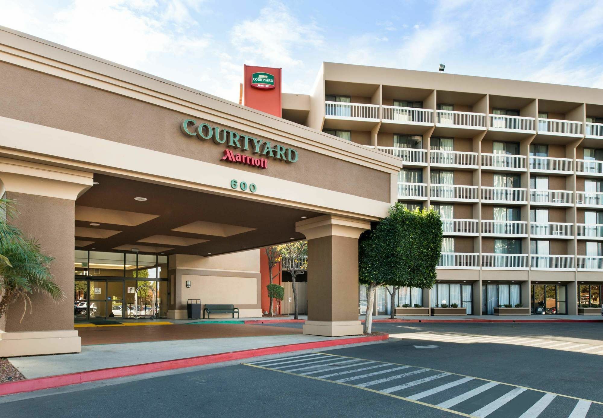 מלון Courtyard By Marriott Oxnard/Ventura מראה חיצוני תמונה